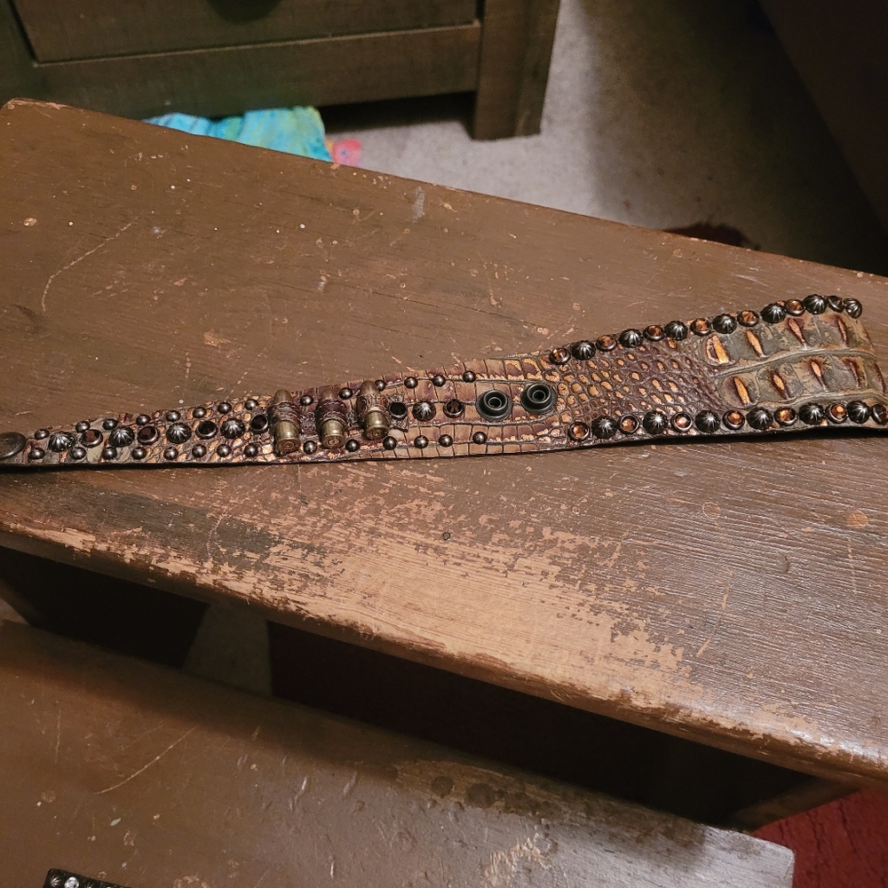Leather Bracket - Picture 7 of 7